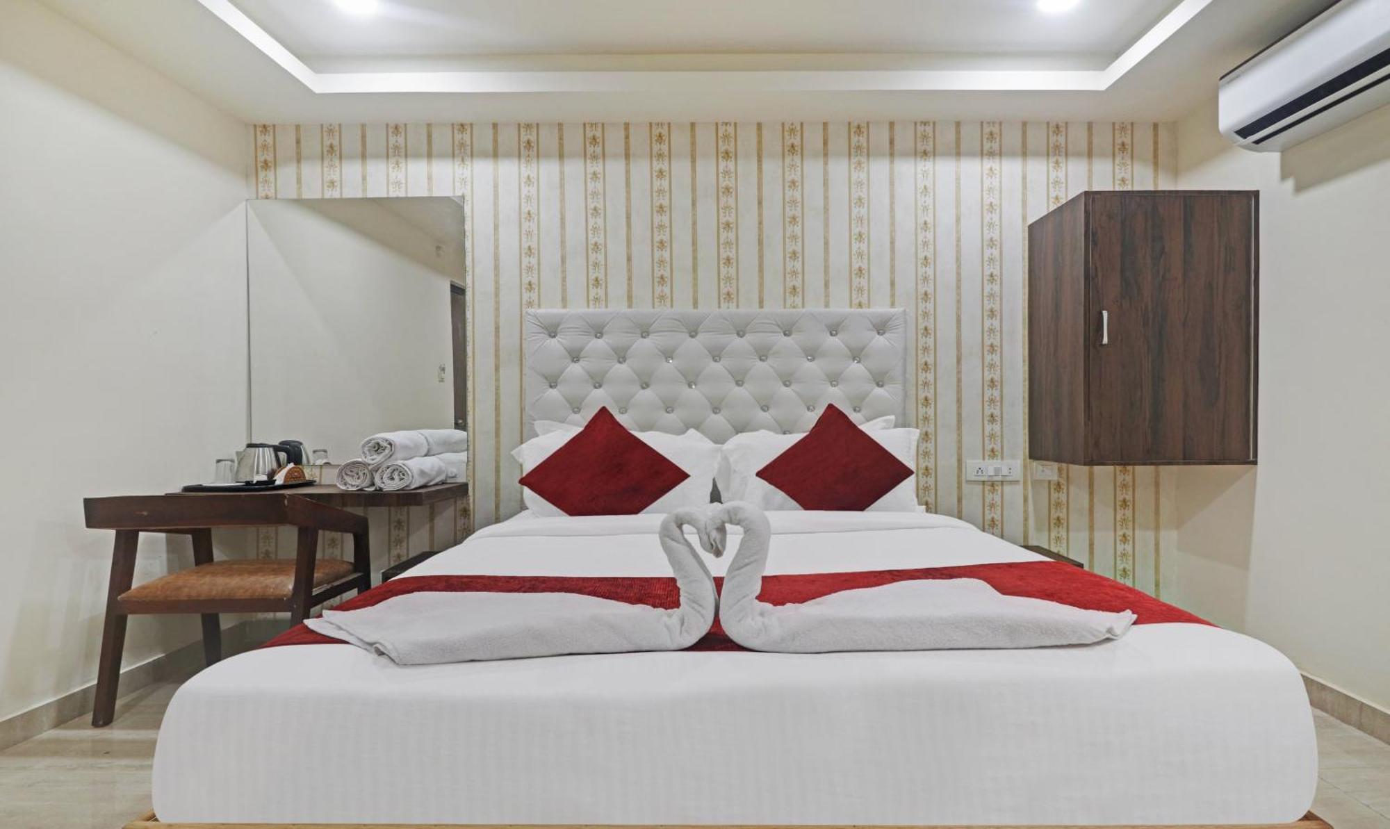 Hotel Bright Airport Zone Shamshabad Εξωτερικό φωτογραφία