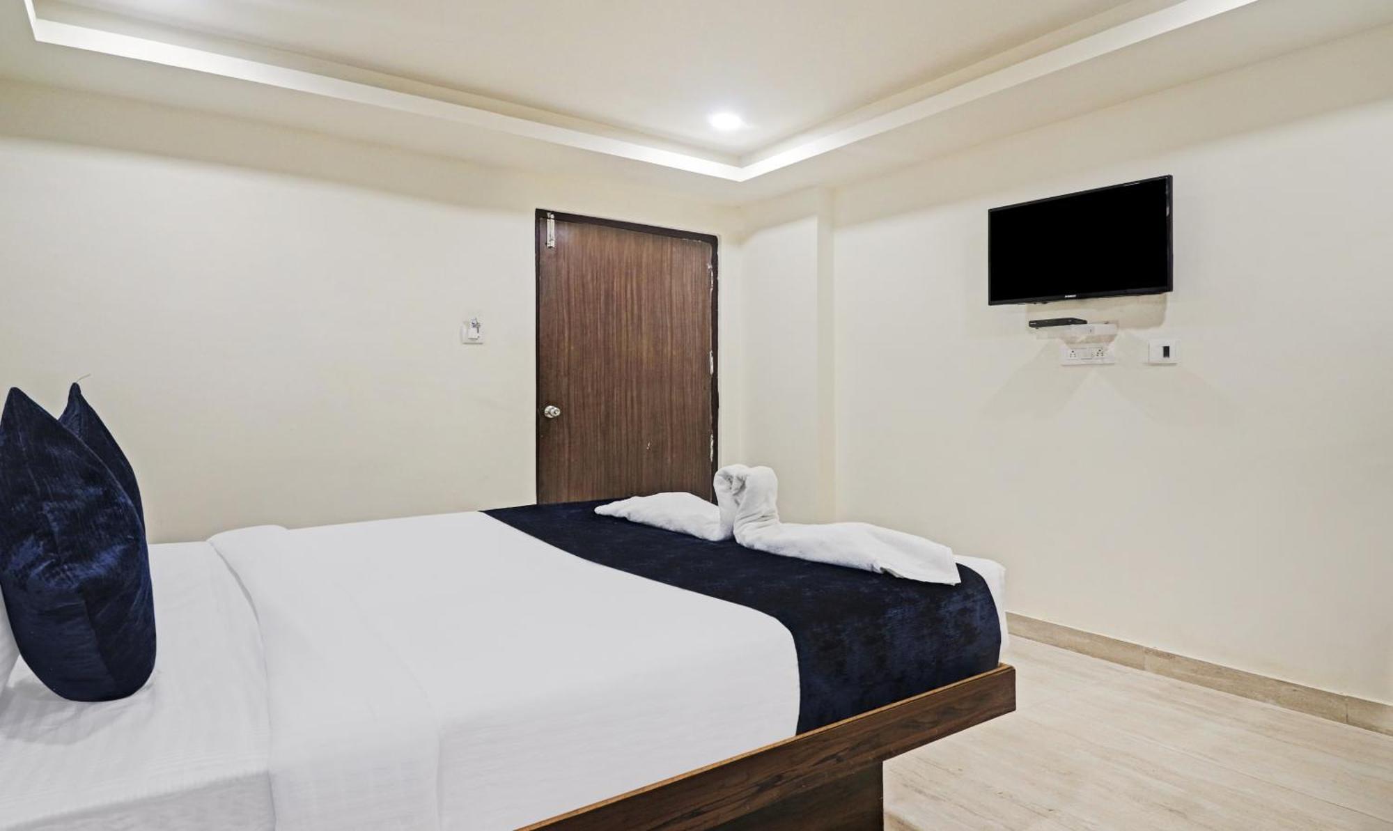 Hotel Bright Airport Zone Shamshabad Εξωτερικό φωτογραφία