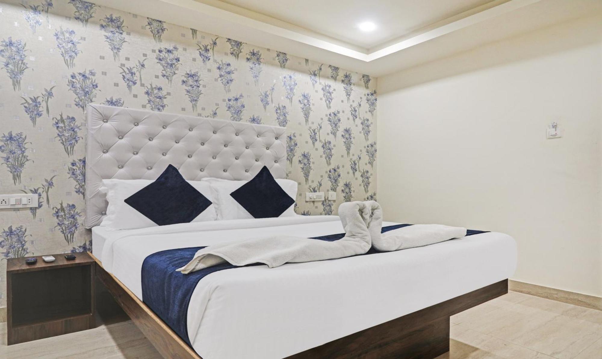 Hotel Bright Airport Zone Shamshabad Εξωτερικό φωτογραφία
